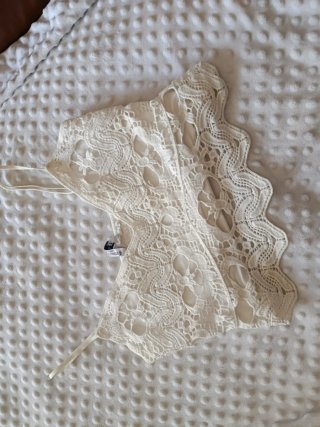 Top encaje blanco roto, talla S