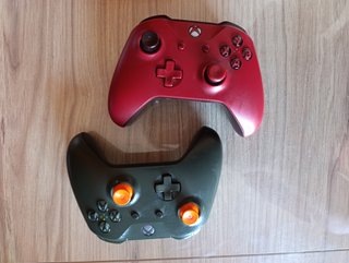 Xbox One + 2 Controles + FC 24