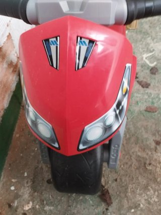 Moto de juguete para niños