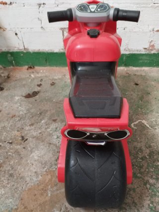 Moto de juguete para niños