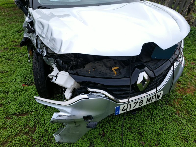 Despiece Renault Captur 2023 - foto 1
