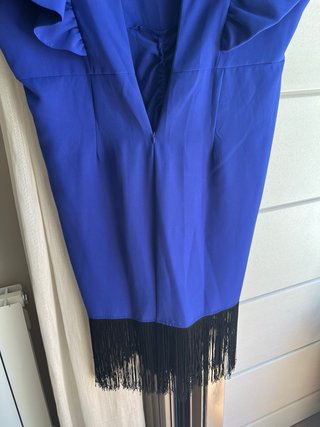 Vestido fiesta azul con flecos negros