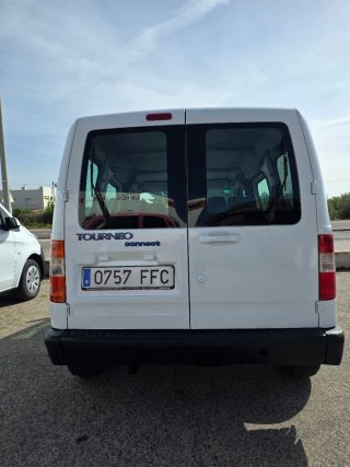 Ford E-Tourneo Courier 2007