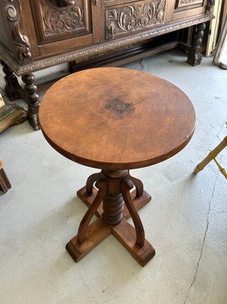 Mesa velador tipo pedestal antiguo madera maciza