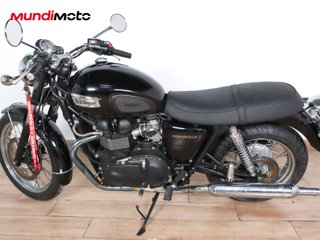TRIUMPH BONNEVILLE T100