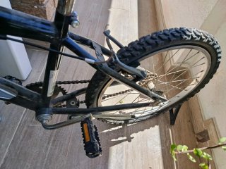 Bicicleta Star Wars para reparar