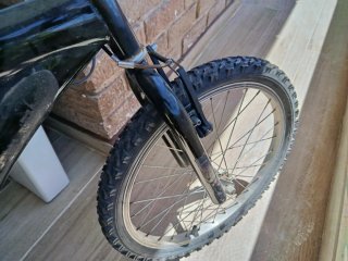 Bicicleta Star Wars para reparar