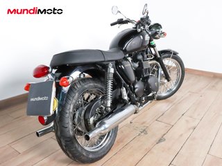 TRIUMPH BONNEVILLE T100
