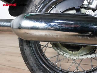 TRIUMPH BONNEVILLE T100