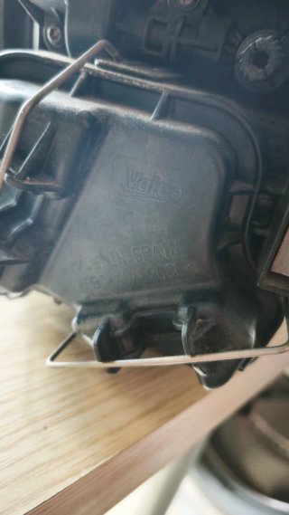 Faro derecho Volkswagen Polo 09-14 Original