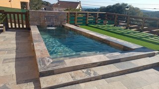 Porcelánico imitación piedra para piscina