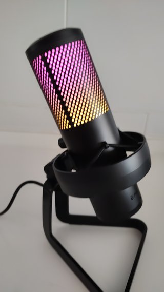 Micrófono Gaming NEW BEE con Luz LED