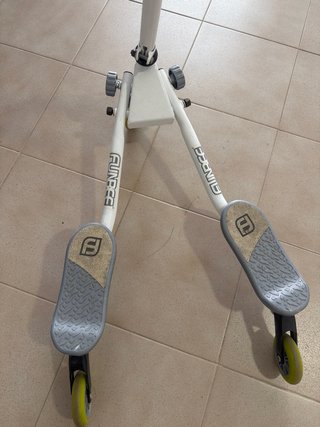 Patinete Funbee blanco y verde