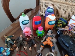 Todo el lote de la foto.Among Us, Star Wars, hobys