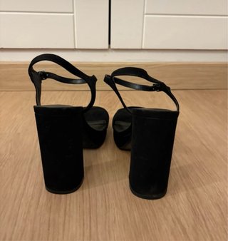 Tacones negros plataforma