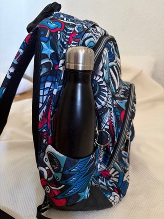 Mochila Totto con diseño musical
