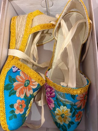 Traje de Fallera Azul con Flores