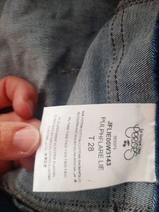 Pantalón vaquero azul pata ancha