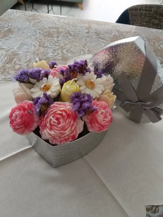 Ramo de velas decorativas