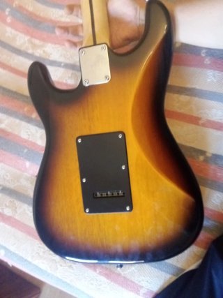 Guitarra Fender Squier Stratocaster