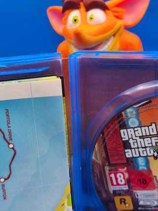Grand Theft Auto V GTA 5 PS4 + Mapa