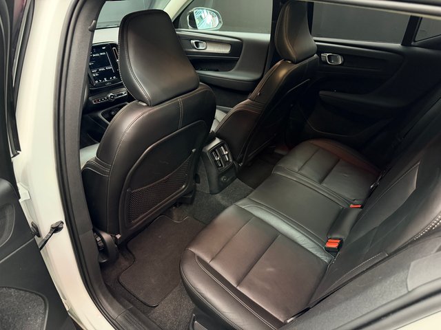 VOLVO XC40 1.5 T5 TWIN RECHARGE INSCRIPTION EX AUT