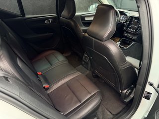 VOLVO XC40 1.5 T5 TWIN RECHARGE INSCRIPTION EX AUT