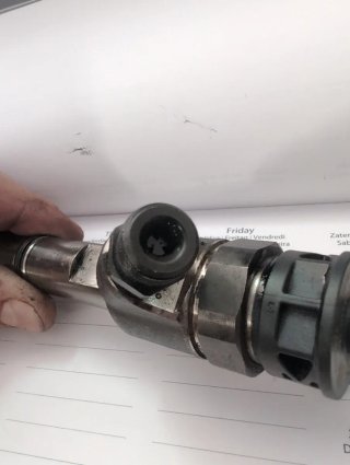 Injector Kia Sportage 1.7 crdi ref. 33800-2A610