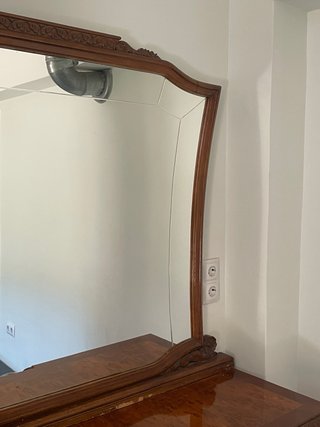 Mueble buffet vintage convertido en lavabo