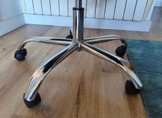 Sedia da ufficio ergonomica nera
