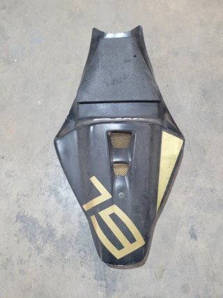 Carenados Fibra Moto Deportiva Negro/Dorado