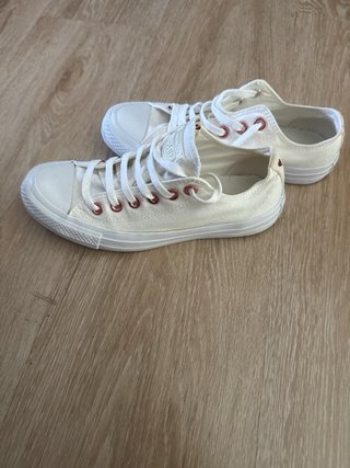 Converse bajas blancas y rosas talla 37