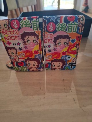 Set di accessori Betty Boop: 2 paia di orecchini e 2 portagioie