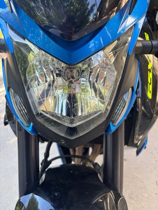Suzuki GSXS 750 Naked Azul/Negra