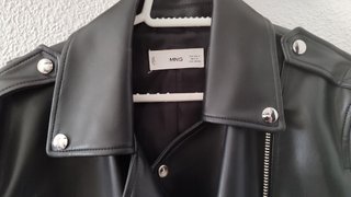 Chaqueta Piel Sintética Mango Negra