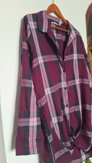 Camisa cuadros morada y roja 63 cm