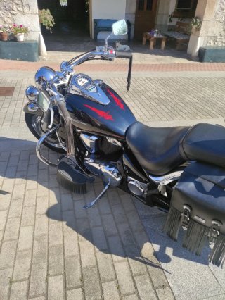 Kawasaki VN 900 Cruiser Negra