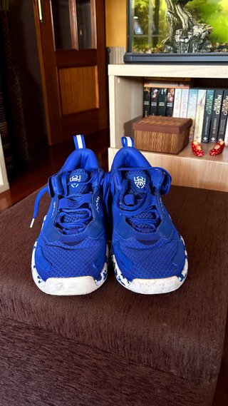 Adidas D.O.N. Issue 3