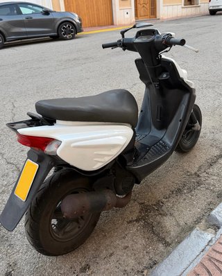 Yamaha Scooter 50cc CW50RS BWs