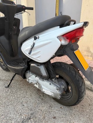 Yamaha Scooter 50cc CW50RS BWs