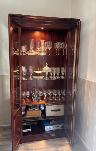 Vitrina madera pino cristal