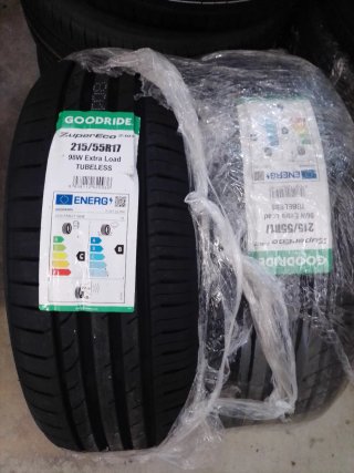 HAY 2 215 55 17 98W neumáticos dot2026