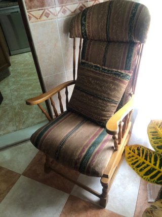 2 Sillones Balancines Madera y Tela Los dos por 70