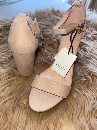 Sandalias Tacón Beige Talla 41