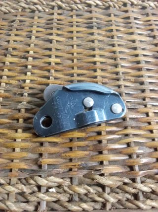 Asegurador escalada Petzl Grigri