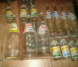 Botellas Pepsi, Coca-Cola, Seven Up y más