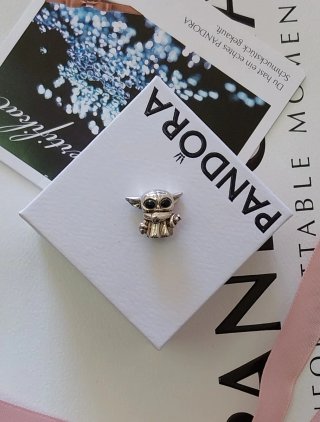 Charm Pandora Grogu de Star Wars.