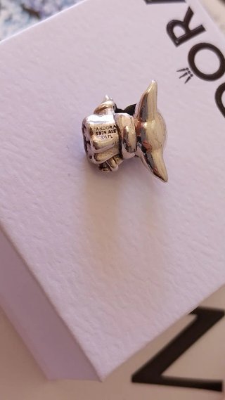 Charm Pandora Grogu de Star Wars.