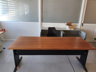 Mesa de despacho madera maciza