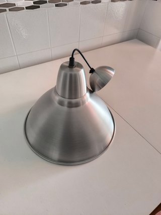 Lámpara colgante de cristal y metal